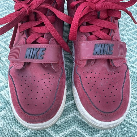 Size 4Y GS) - Jordan Legacy 312 High Toro‎ - Picture 7 of 8